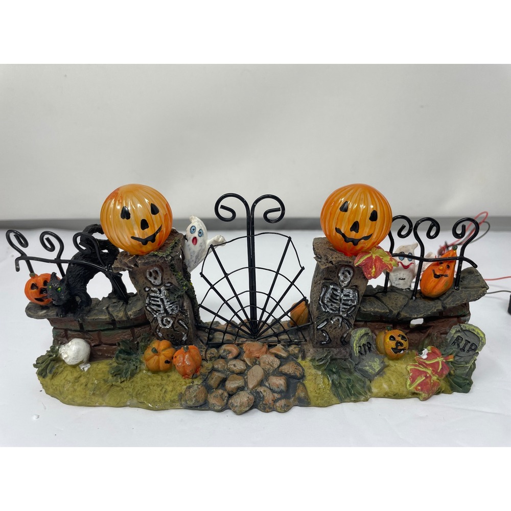 Spooky Hollow Lighted Gateway 2003‎ Pumpkin Ghost Fence Halloween Village Decor